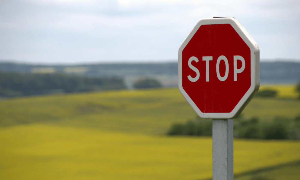 stop sign stop sign