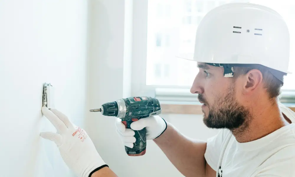 field worker electrical repairs field worker electrical repairs